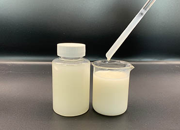 Polyacrylamideemulsie (vloeibare PAM) voor eenvoudige dosering in afvalwaterzuiveringsinstallaties